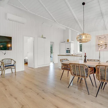 Cozy In With Kitchen Holiday home *